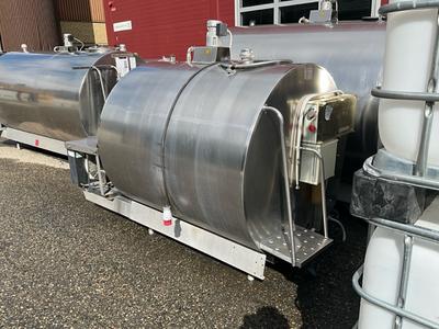 Översiktsbild av 1994 weldholms DF 953 AD s/s Horizontal cooling tank 1.600L